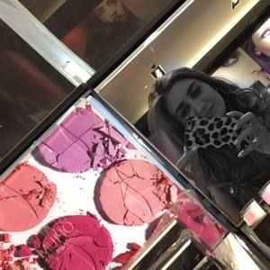 Meet your Posher, Enas